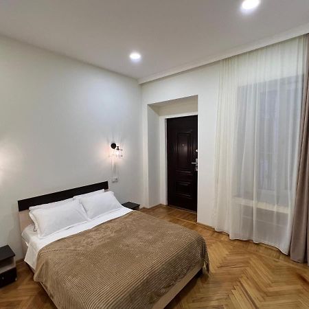 Cosy Apartment In Tbilisi Centre Eksteriør bilde